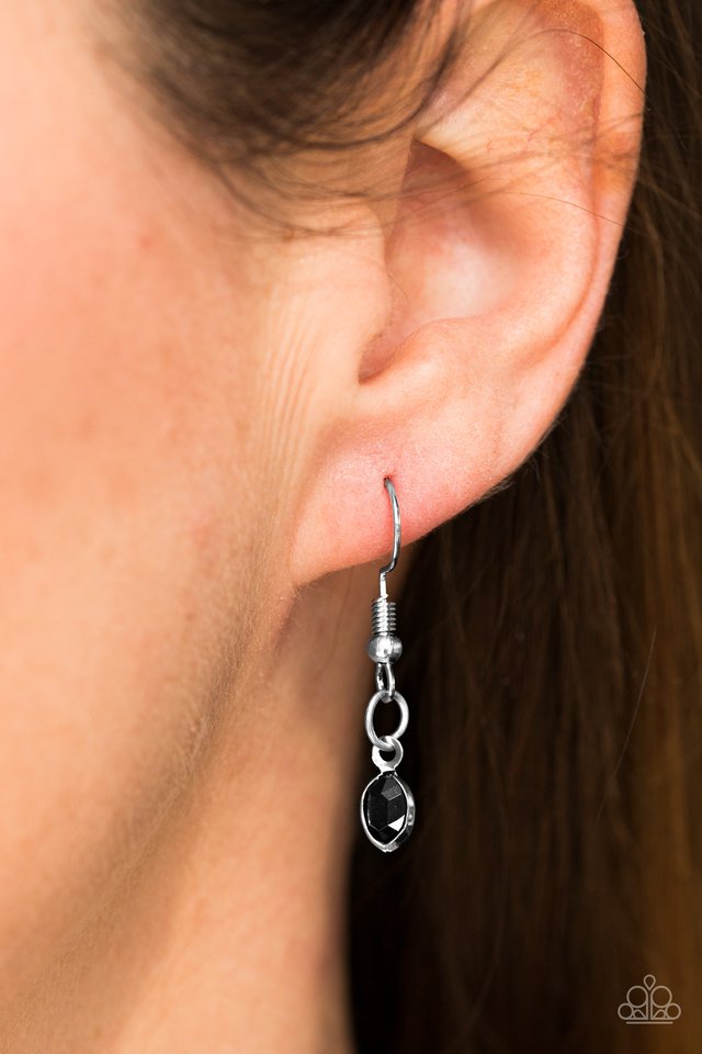 Paparazzi ♥ Take Center Stage - Black ♥ Necklace