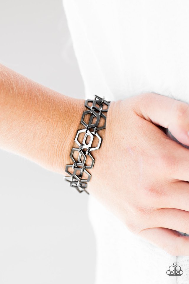 Paparazzi ♥ HEX Yeah! - Black ♥ Bracelet