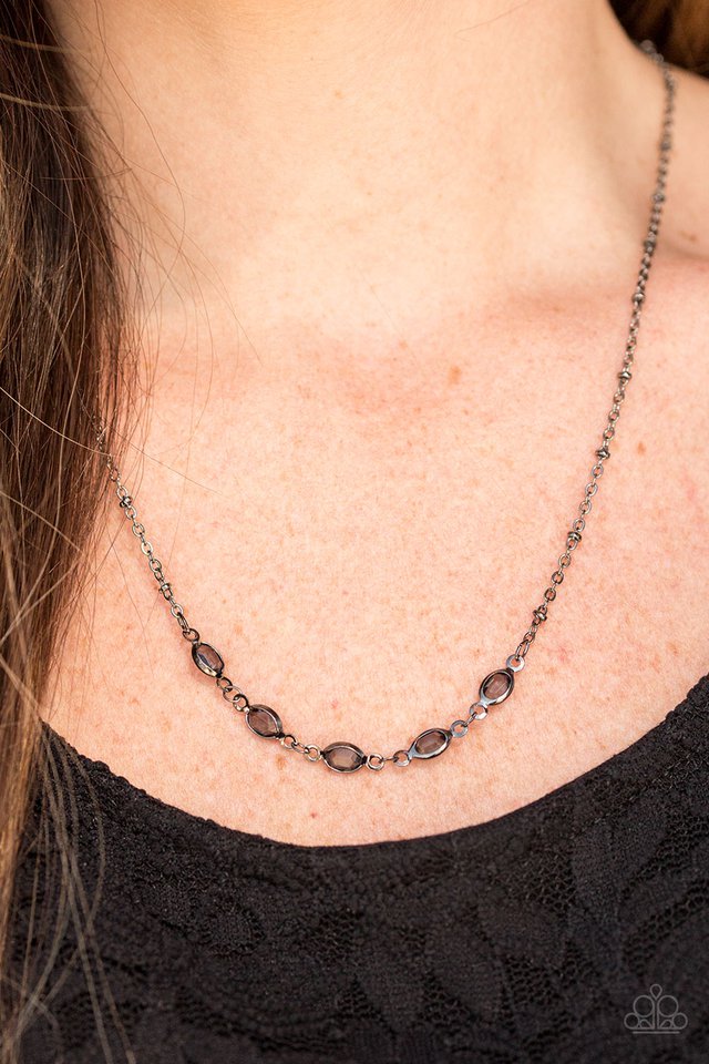 Paparazzi ♥ Take Center Stage - Black ♥ Necklace
