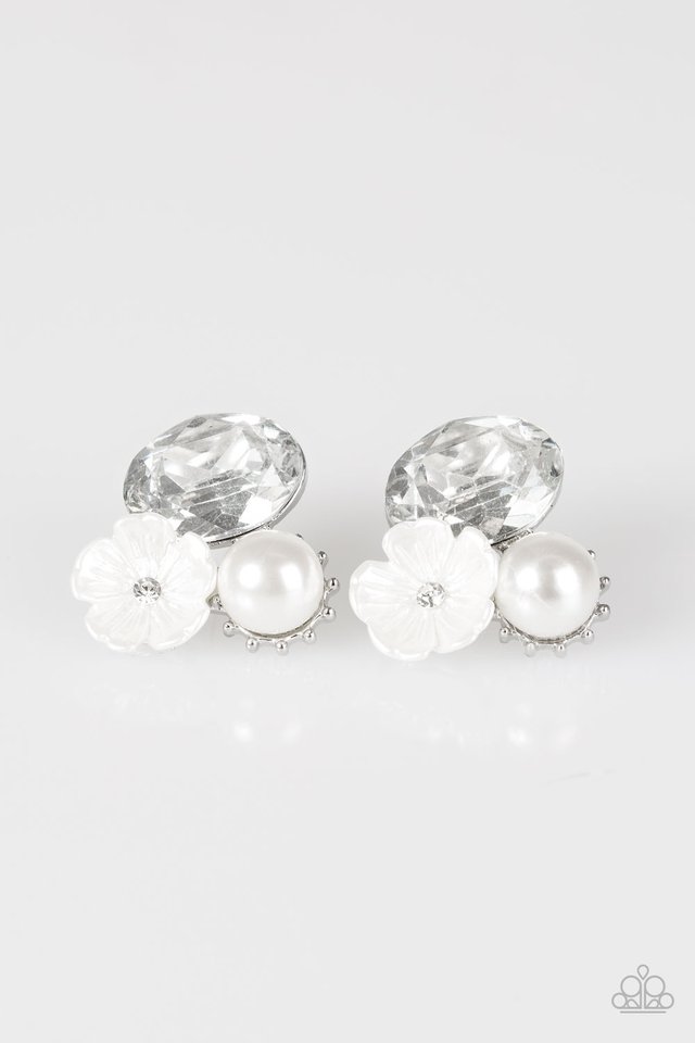 lily-lagoon-white-post-p5po-wtxx-094xx