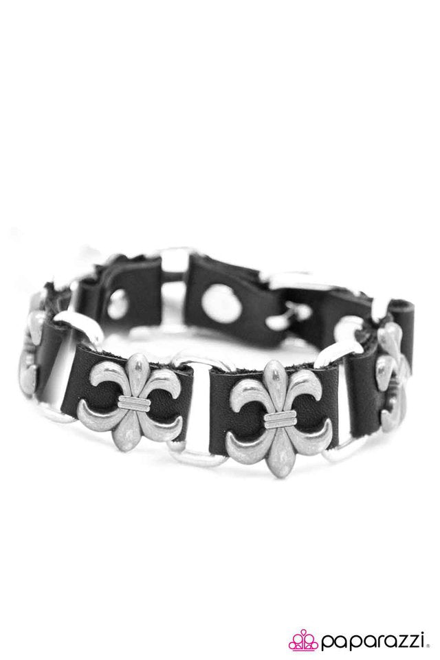 Paparazzi ♥ History Repeating - Black ♥ Bracelet