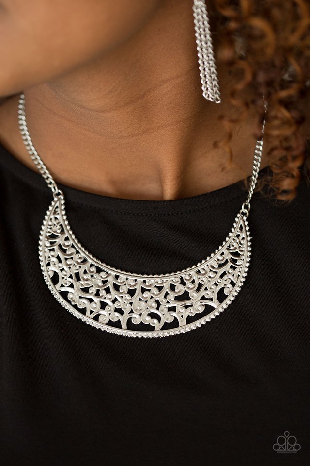 Paparazzi ♥ Moroccan Moon - Silver ♥ Necklace