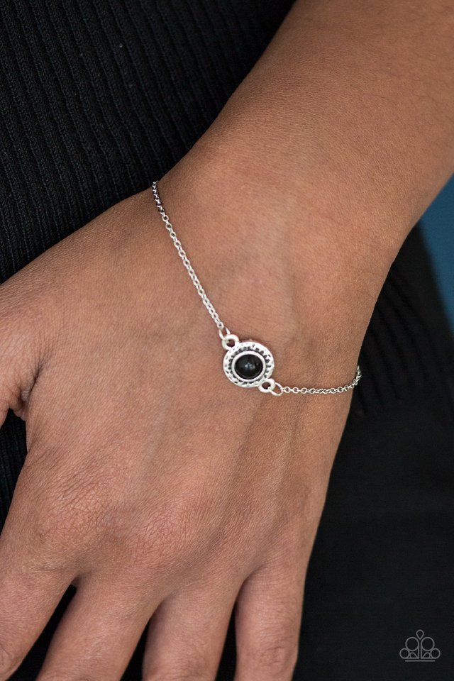 Paparazzi ♥ Autumn Adventure - Black ♥ Bracelet