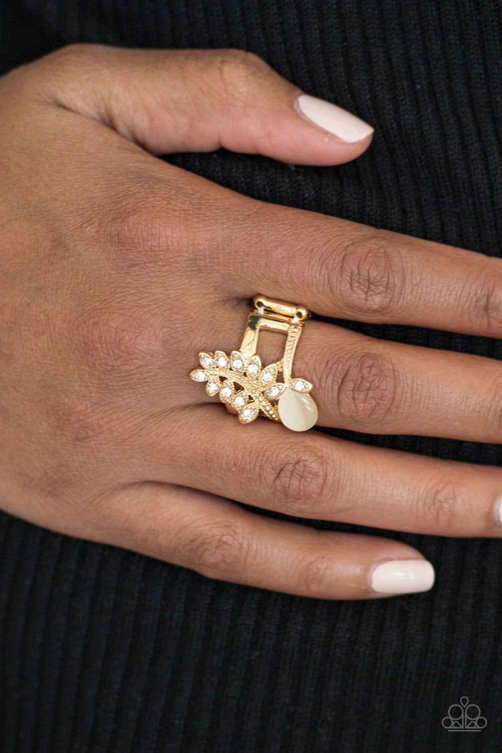 Paparazzi ♥ Amazingly Autumn - Gold ♥  Ring