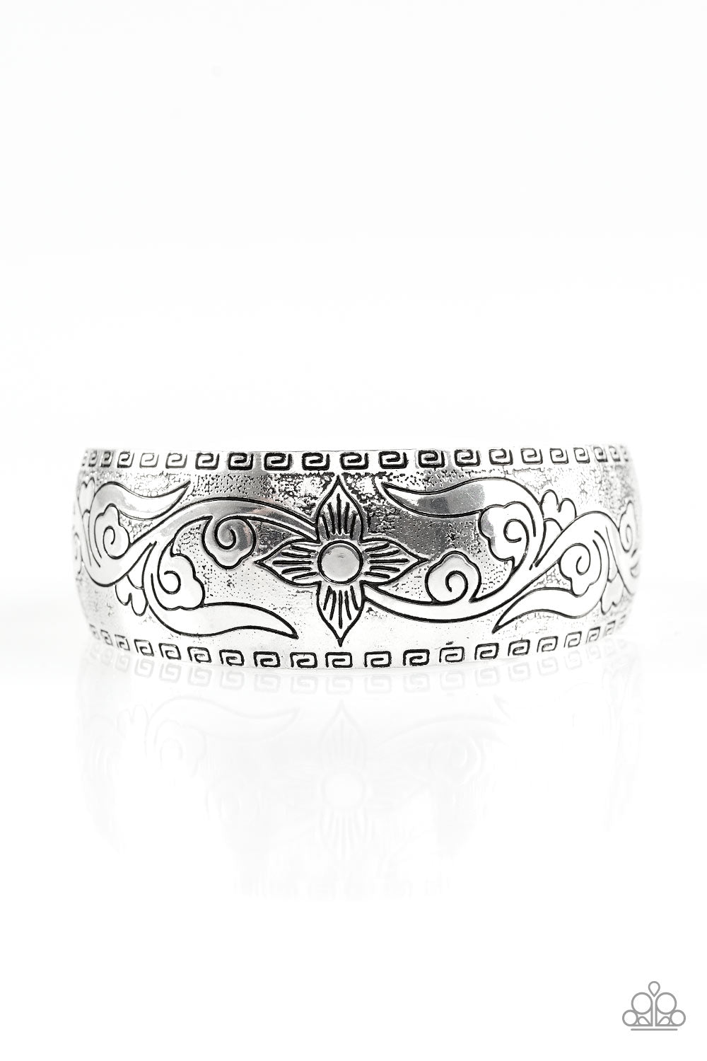 lily-of-the-tribe-silver-p9tr-svxx-062xx