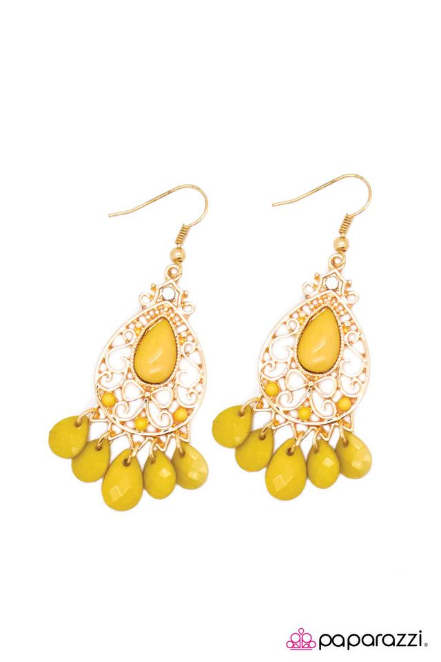 Paparazzi ♥ A Royal Affair - Yellow ♥ Earrings