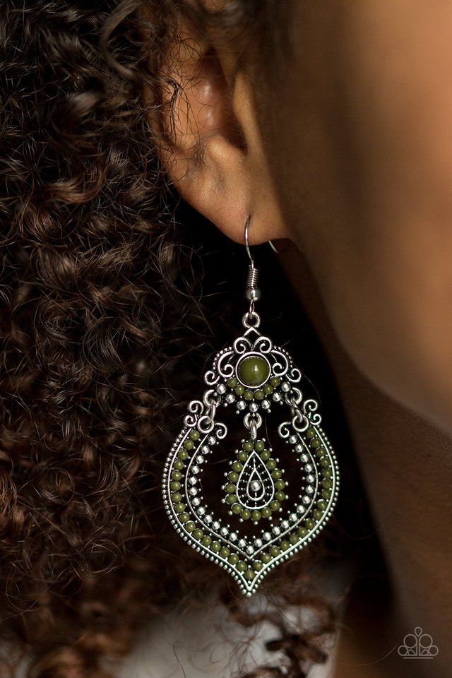 Paparazzi ♥ Congo Cadence - Green ♥ Earrings