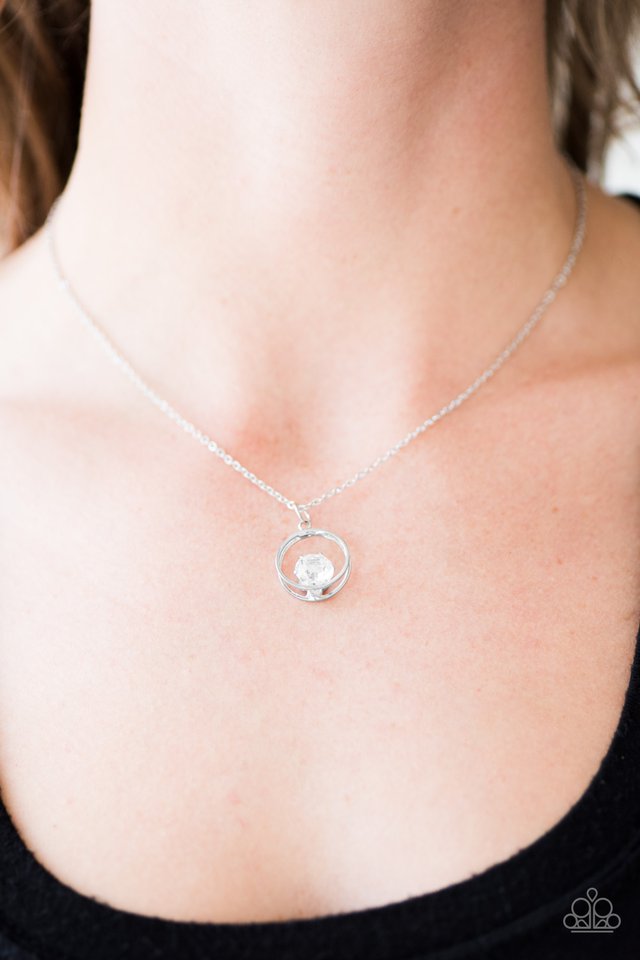 Paparazzi ♥ Im A Great GLISTENER - White ♥ Necklace