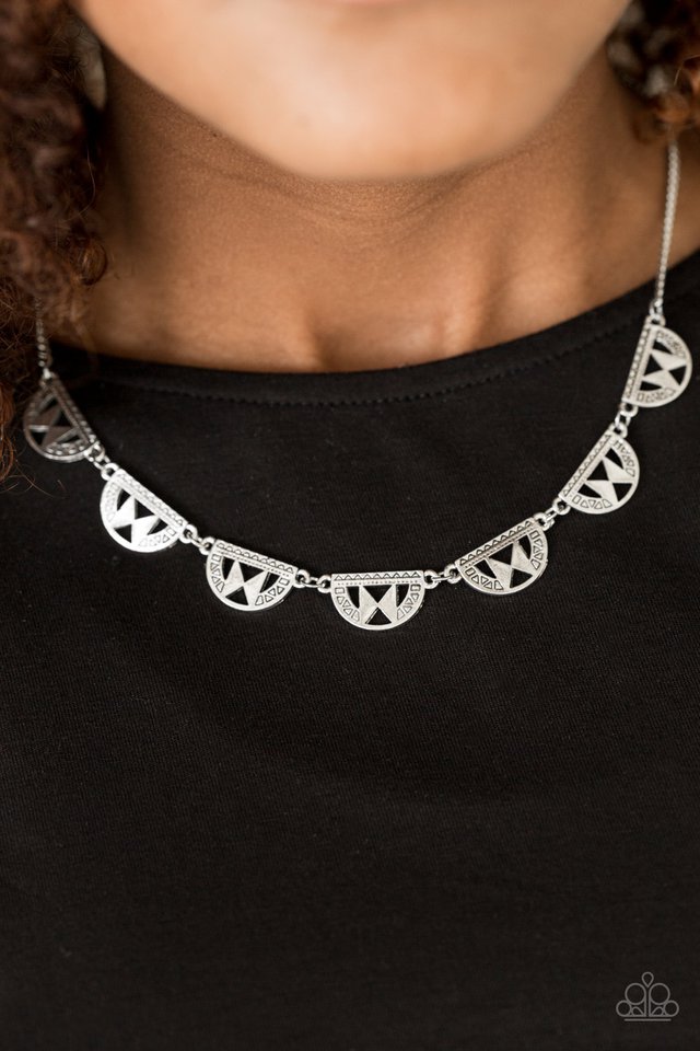 Paparazzi ♥ Egyptian Empire - Silver ♥ Necklace