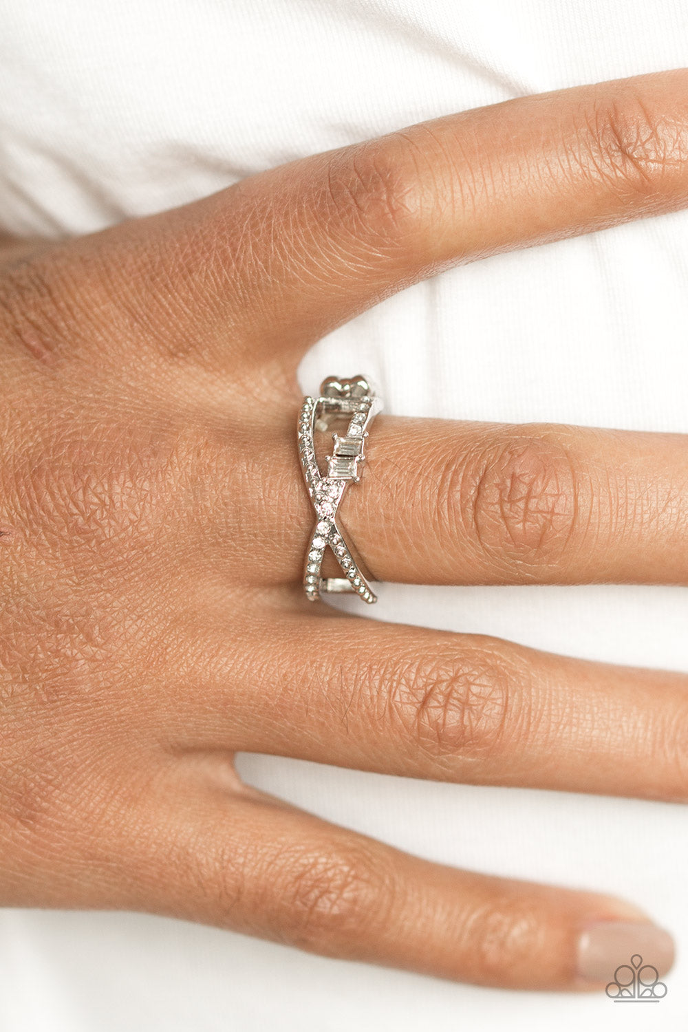 Paparazzi ♥ In The Glitter Zone - White ♥  Ring