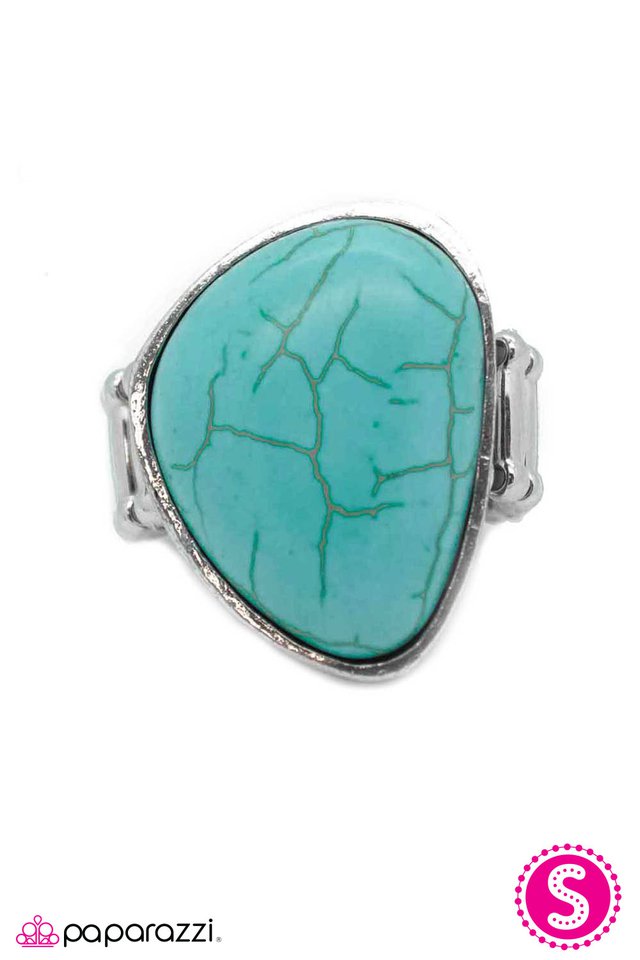 Paparazzi ♥ Heart of the Earth - Blue ♥ Ring