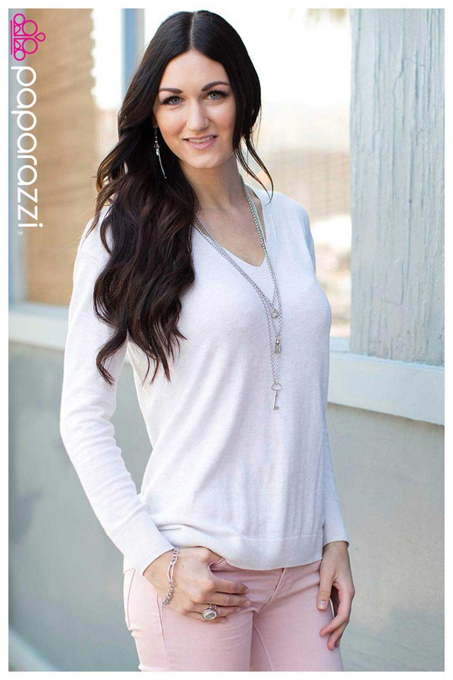 Paparazzi ♥ The Key to My Heart - Silver ♥ Necklace