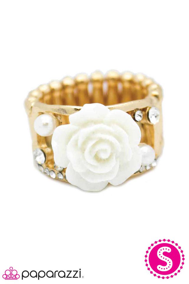 Paparazzi ♥ Precious Moments - White ♥ Ring