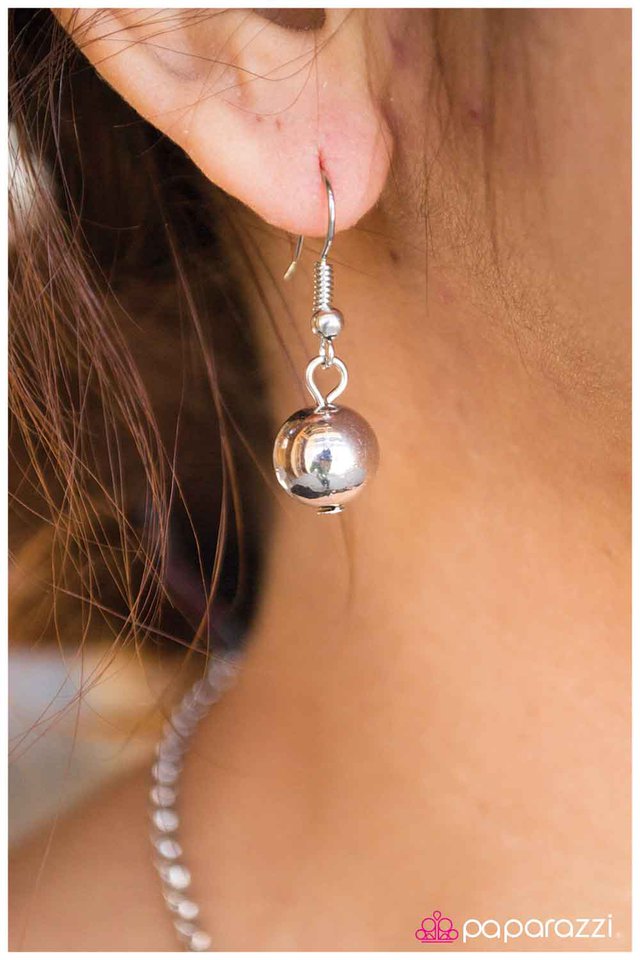 Paparazzi ♥ Purple Prose - Purple ♥ Necklace