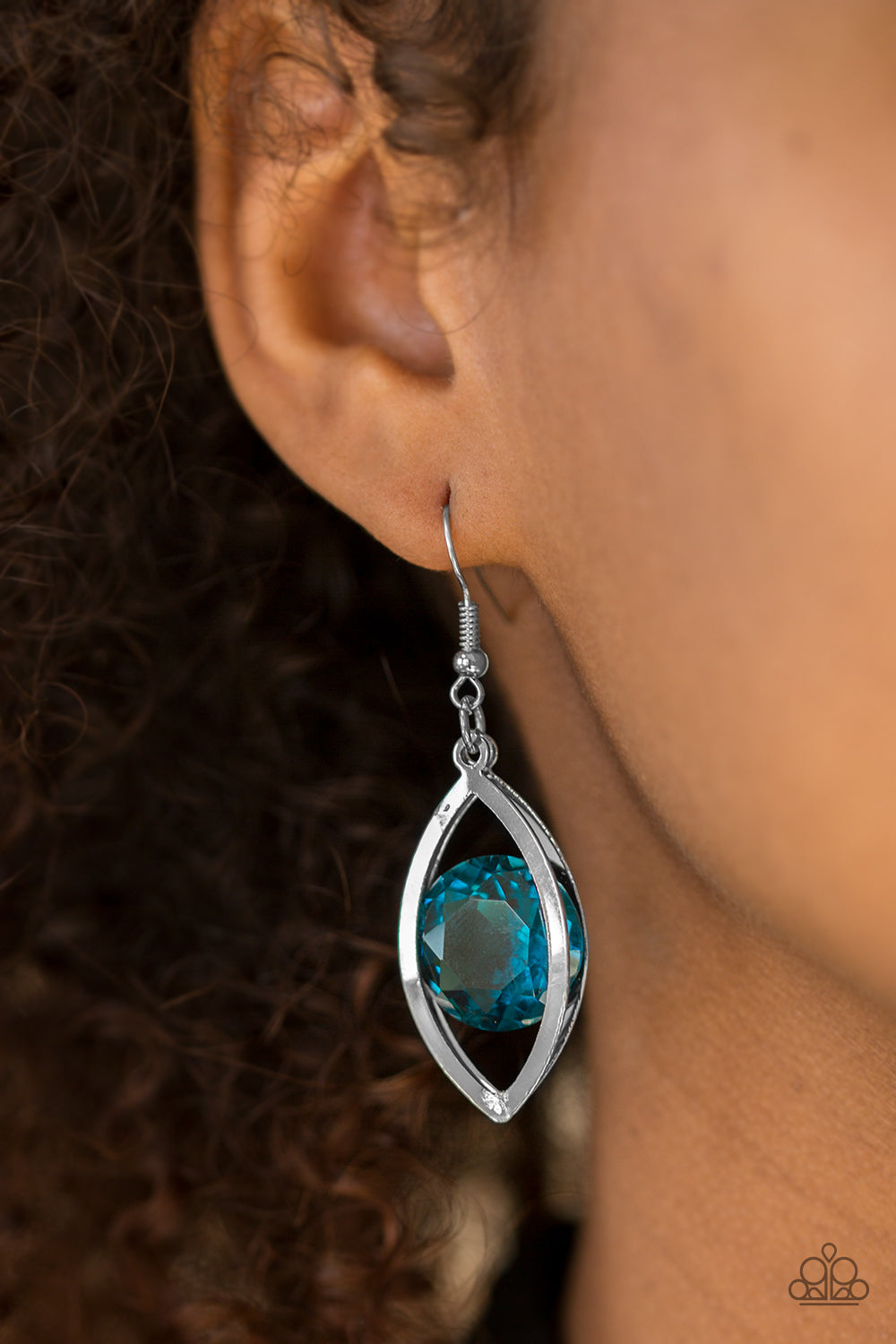 Paparazzi ♥ Your Eyes Only - Blue ♥  Earrings