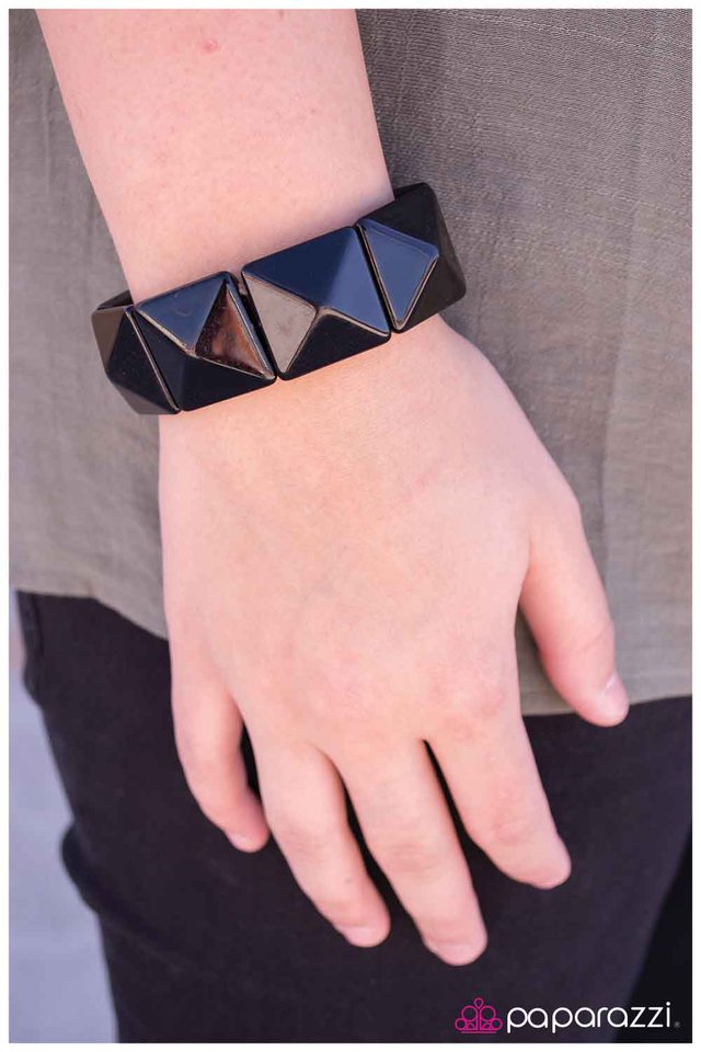 stretching-the-truth-black-p9tr-bkxx-001xx