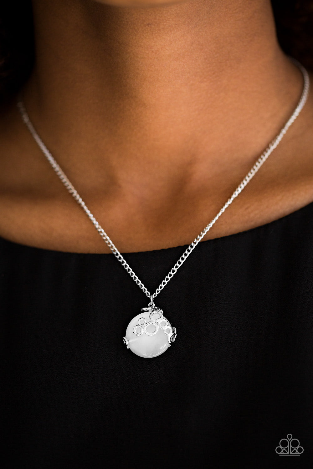 Paparazzi ♥ Bubbles Over - White ♥  Necklace