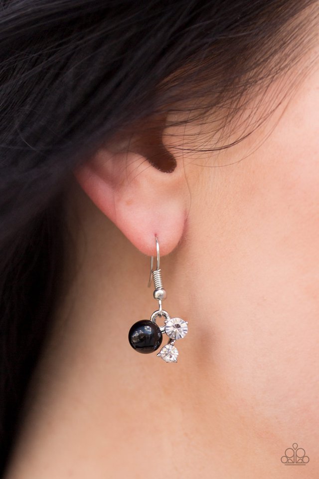 Paparazzi ♥ Toast To Perfection - Black ♥ Necklace