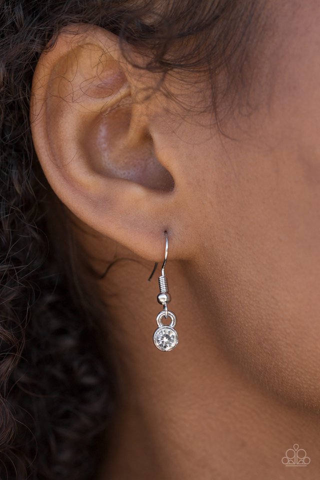 Paparazzi ♥ Always Kiss Me Goodnight - White ♥ Necklace