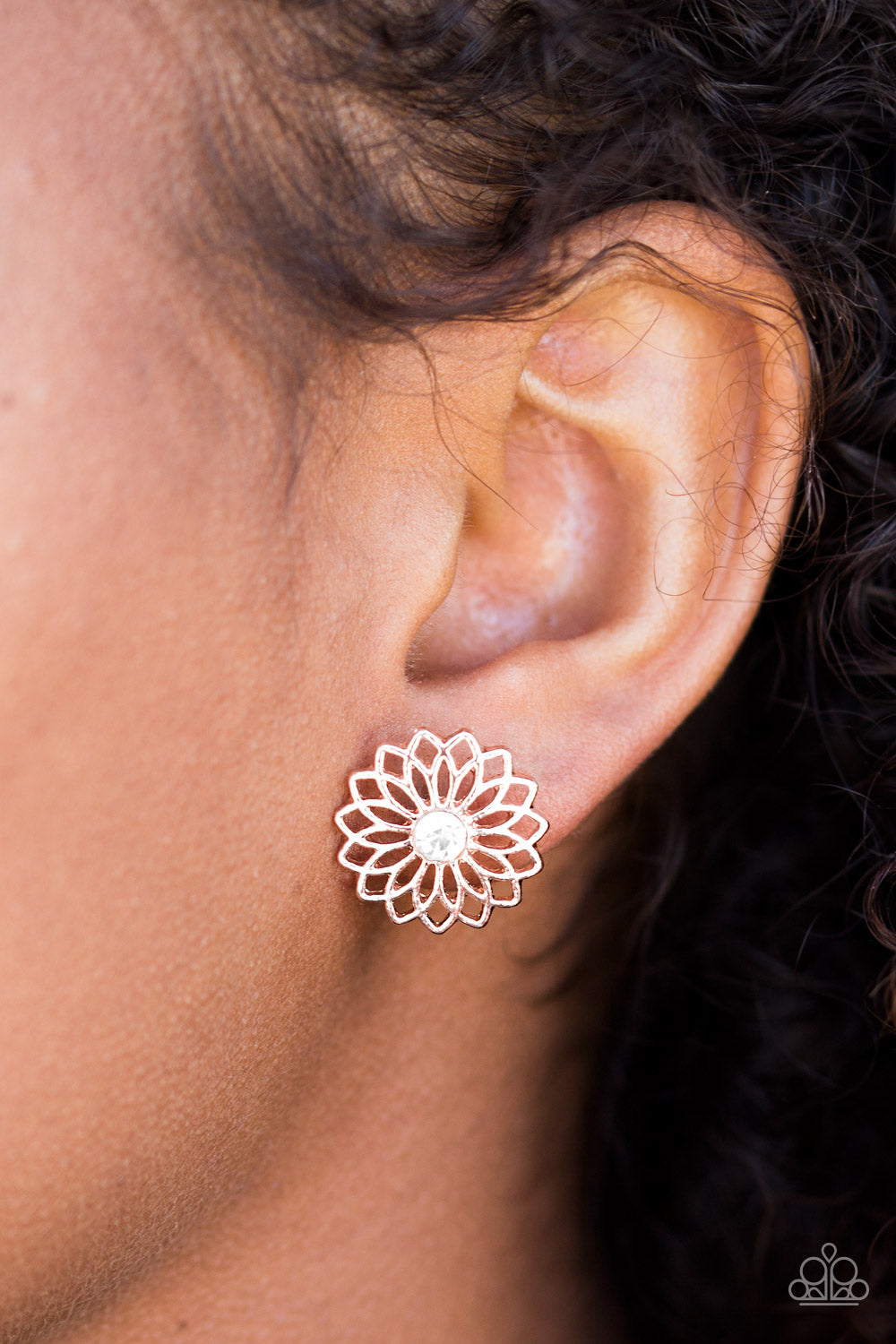 Paparazzi ♥ Floral Fleek - Rose Gold Post ♥  Post Earrings