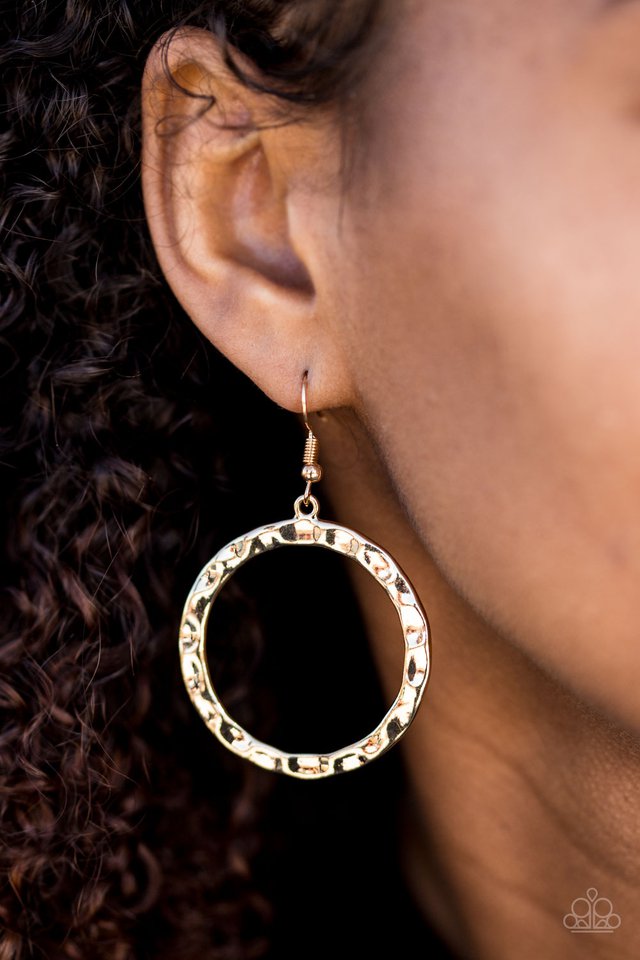 Paparazzi ♥ Hammer Time - Gold ♥ Earrings