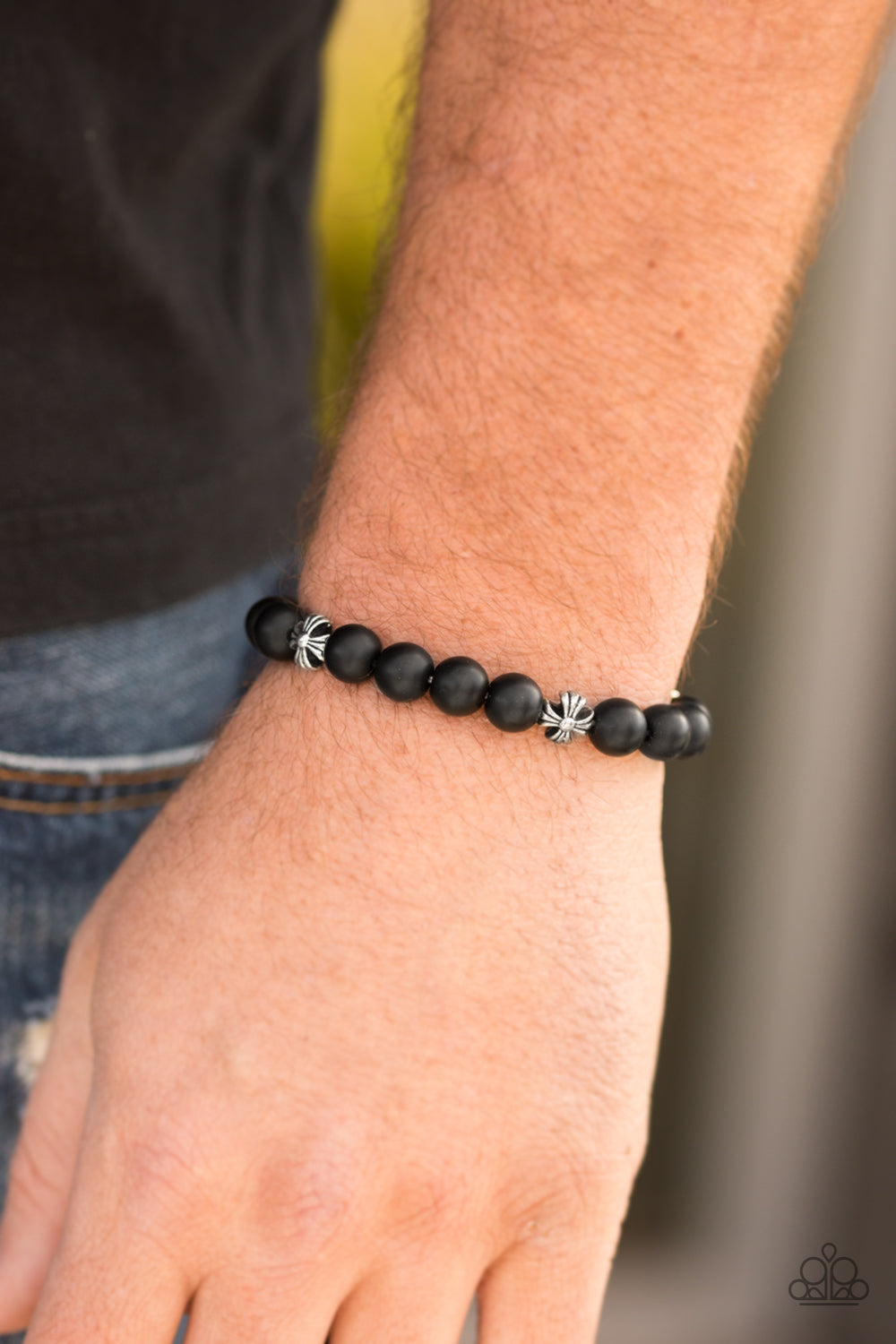 Paparazzi ♥ Amiable - Black ♥  Bracelet