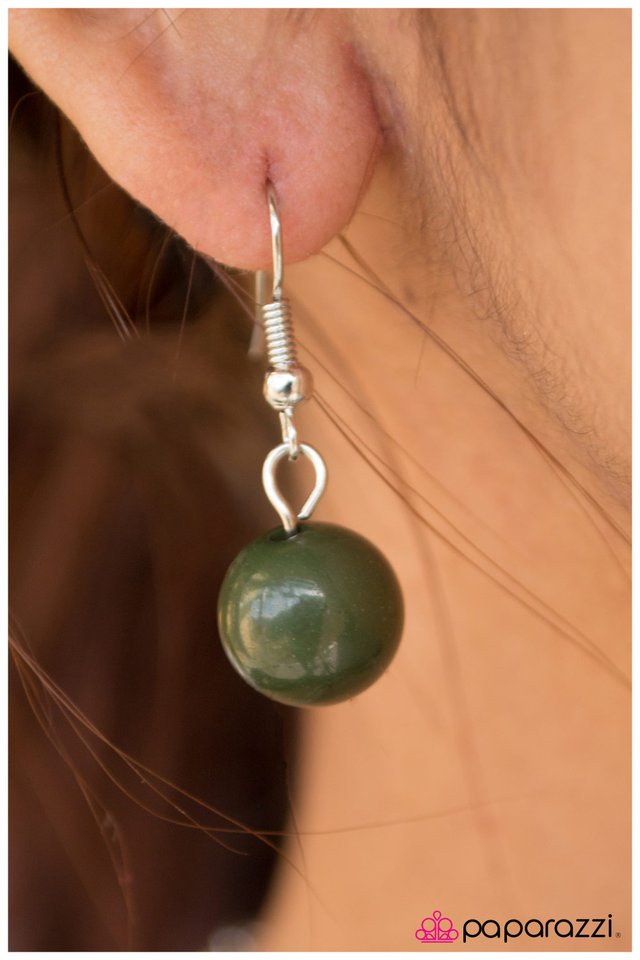Paparazzi ♥ From the Ground Up - Green ♥ Necklace