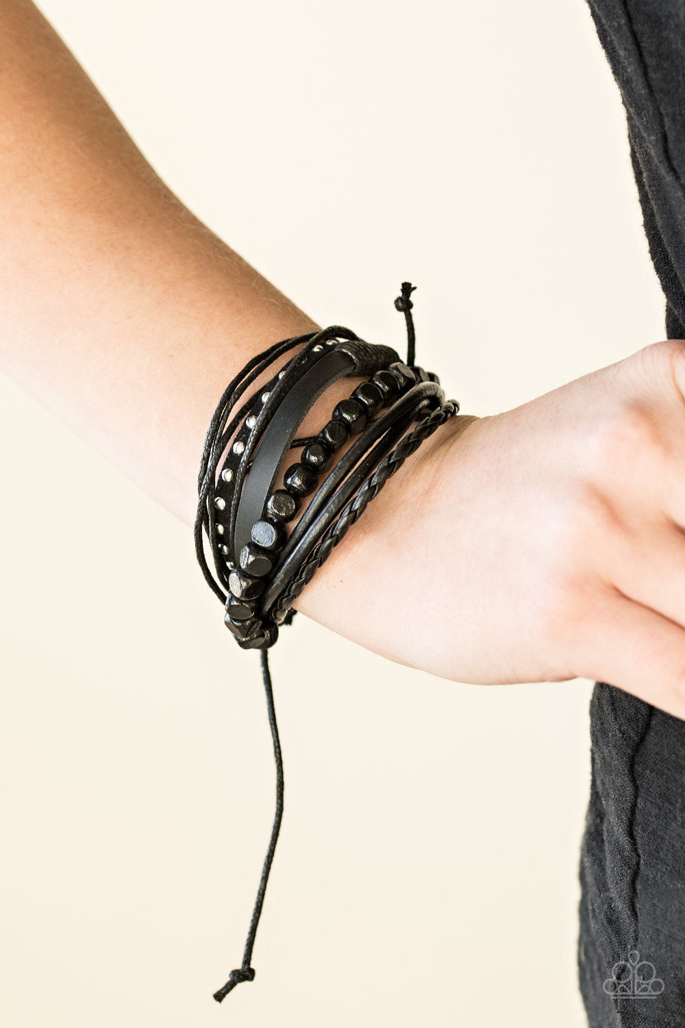 Paparazzi ♥ Timber Trek- Black ♥  Bracelet