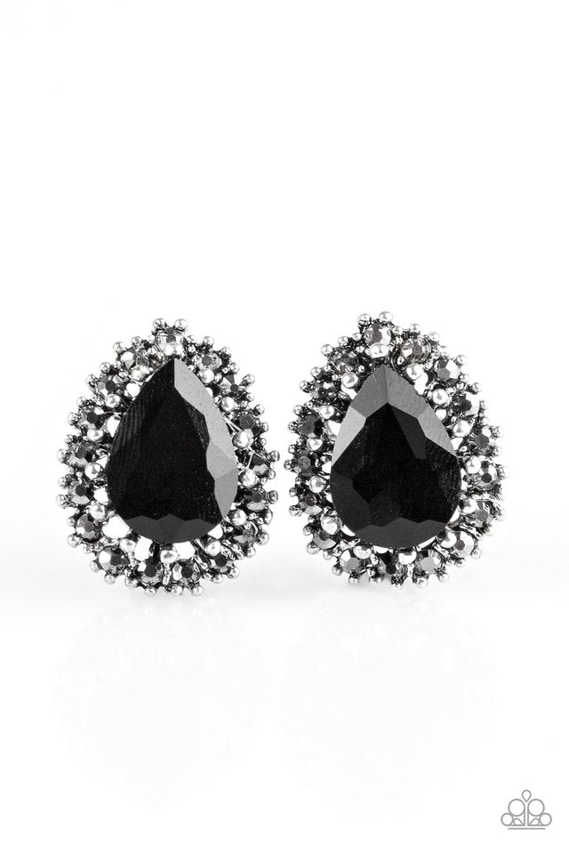 quintessentially-queen-black-post-p5po-bkxx-042xx