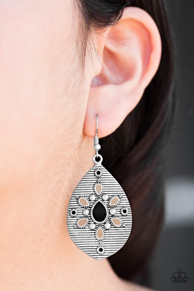 Paparazzi ♥ Sedona Sun - Black ♥ Earrings