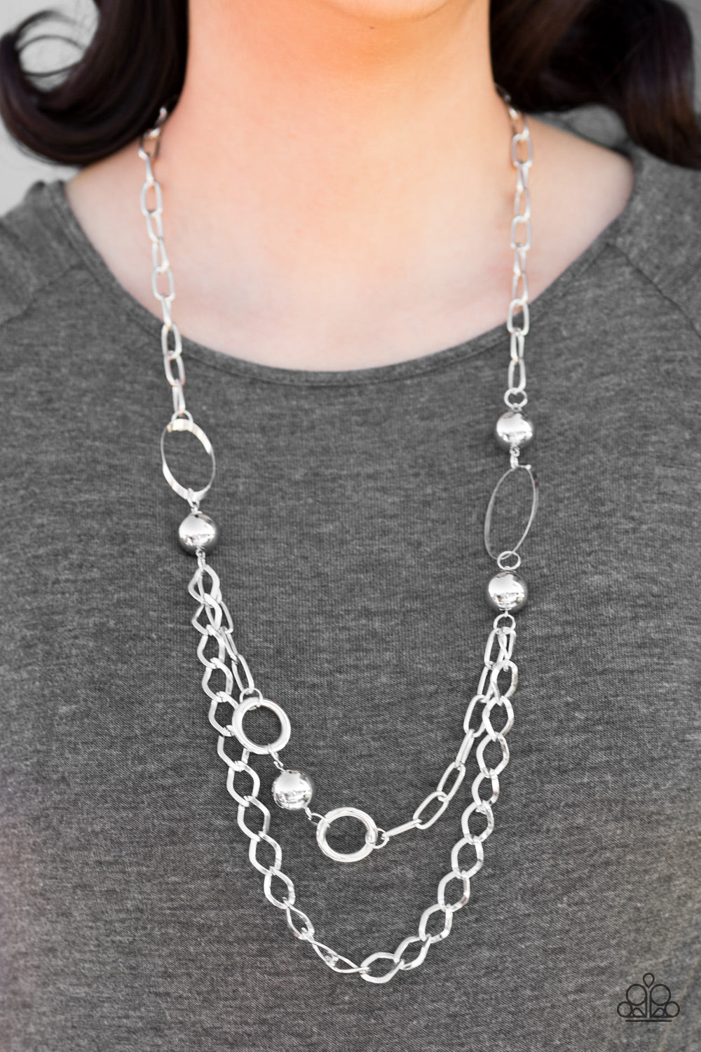 Paparazzi ♥ Mega Metal - Silver ♥  Necklace