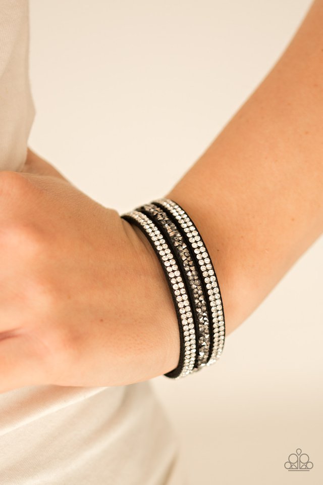 Paparazzi ♥ Mega Glam - Black ♥ Bracelet