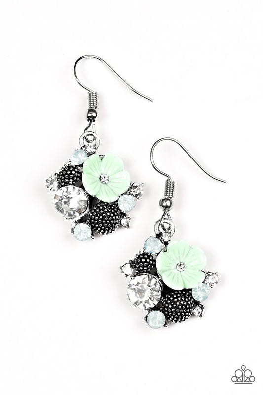 lily-valleys-green-p5wh-grxx-136xx