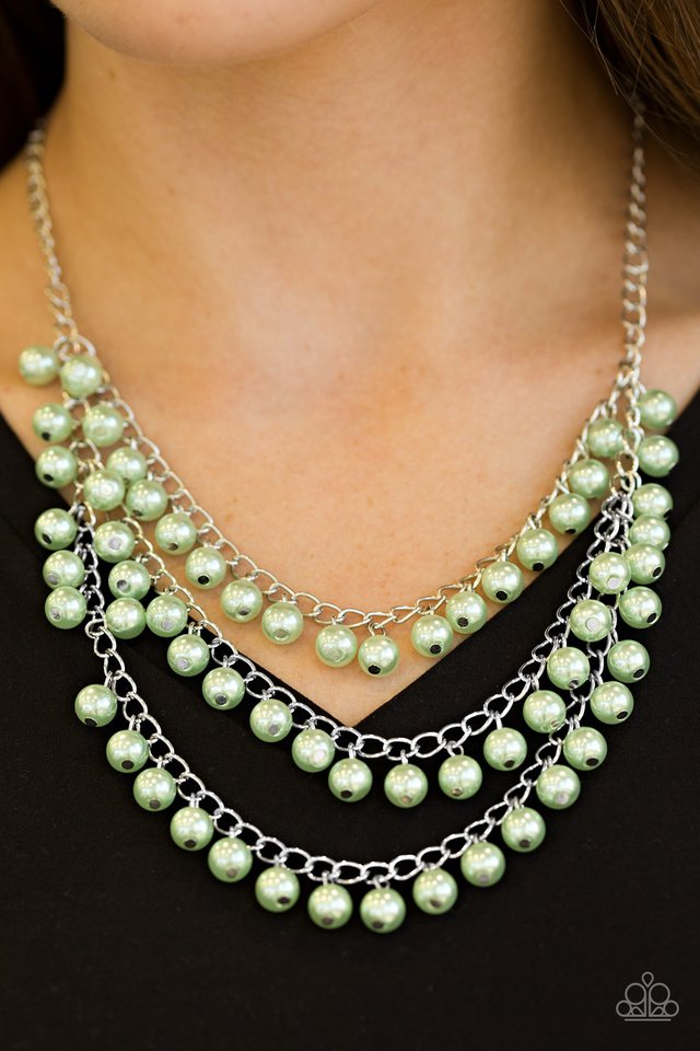 Paparazzi ♥ Chicly Classic - Green ♥ Necklace