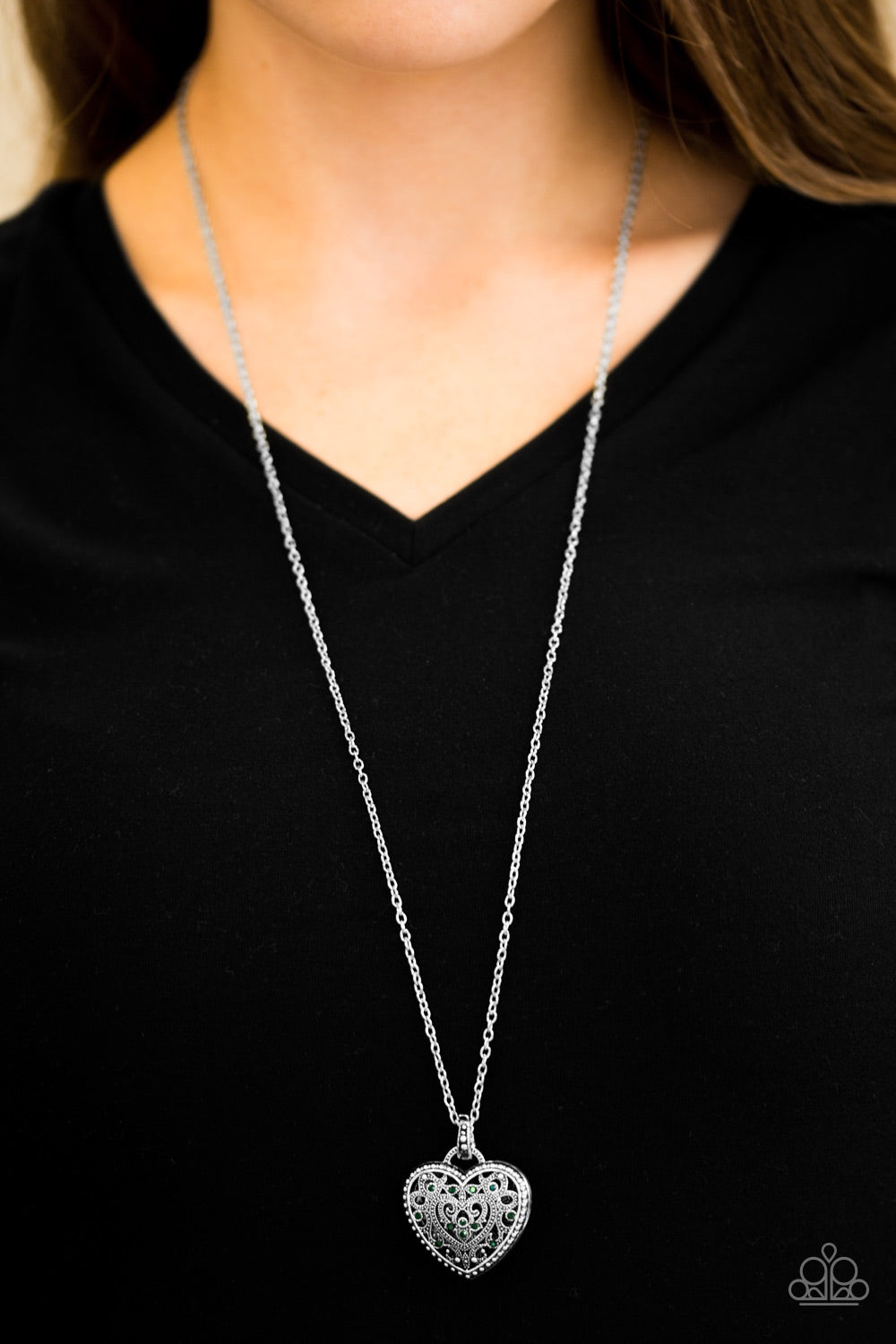 Paparazzi ♥ Charmingly Casanova - Green ♥  Necklace