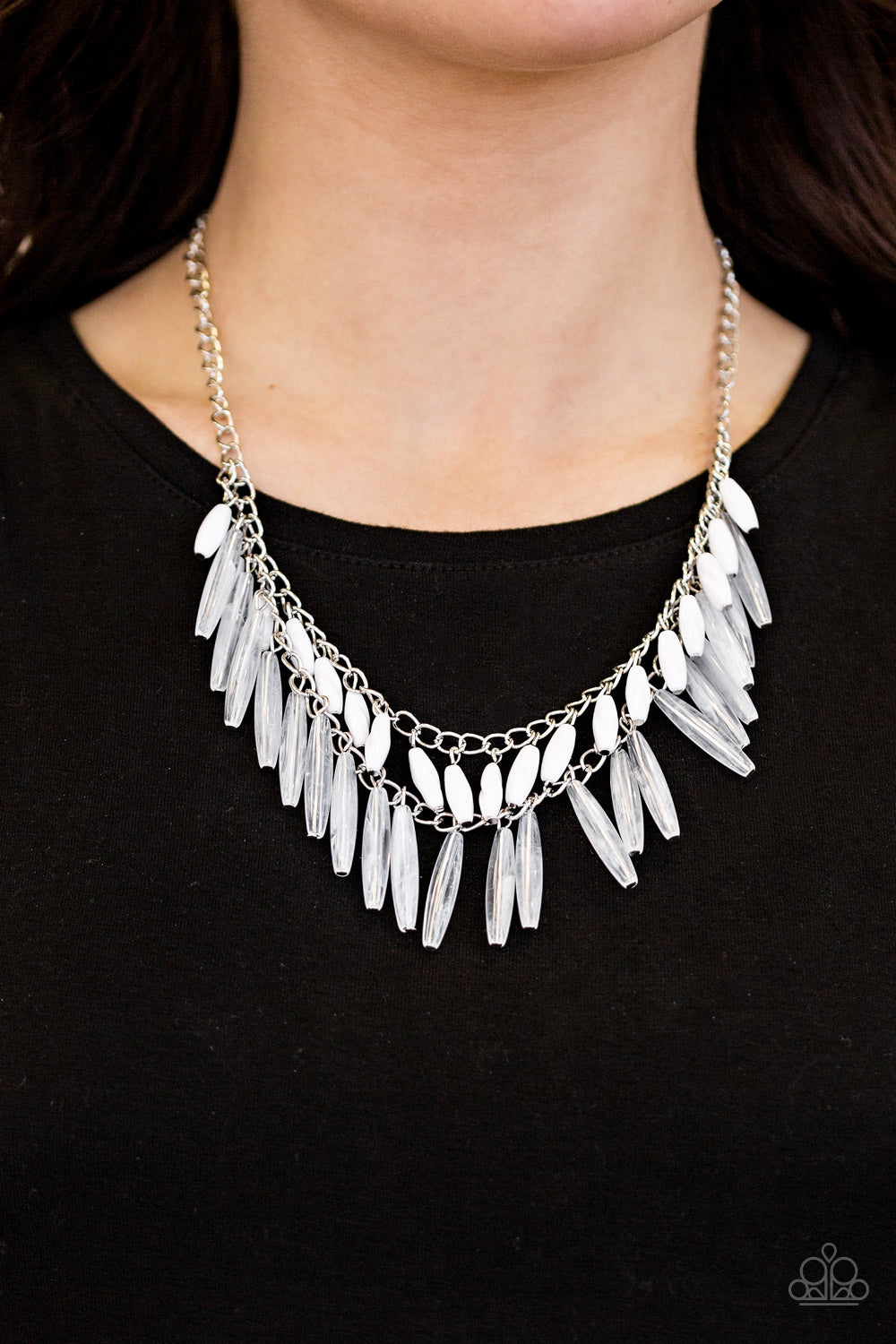 Paparazzi ♥ Speak Of The DIVA - White ♥  Necklace