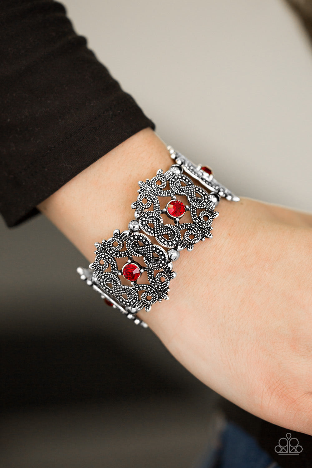 Paparazzi ♥ EMPRESS-ive Shimmer - Red ♥  Bracelet