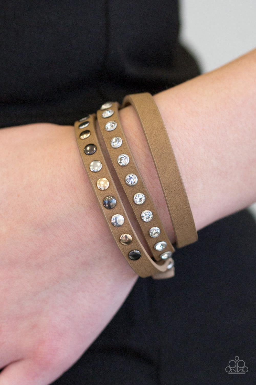 Paparazzi ♥ Catwalk Casual - Brown ♥  Bracelet
