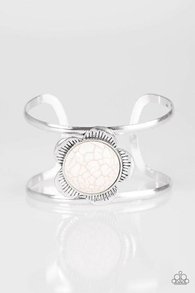 desert-blooms-white-p9se-wtxx-117xx