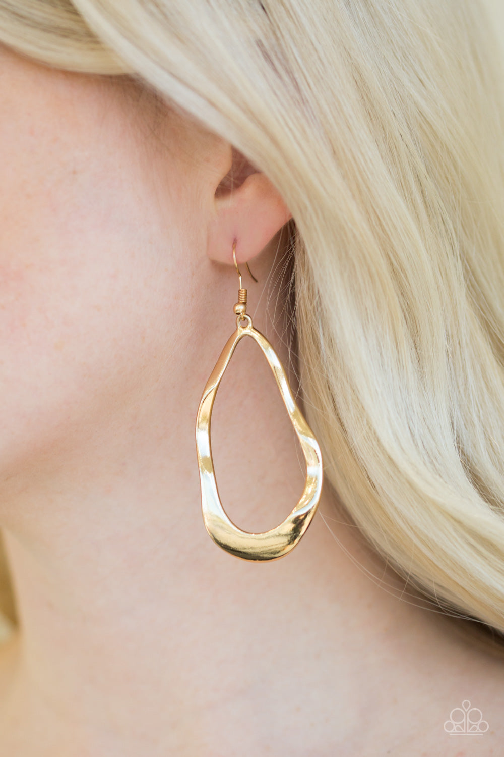 Paparazzi ♥ Melt Down - Gold ♥  Earrings