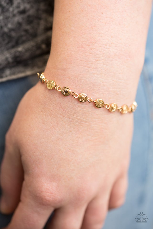 Paparazzi ♥ Tiny Heartbeats - Gold ♥ Bracelet