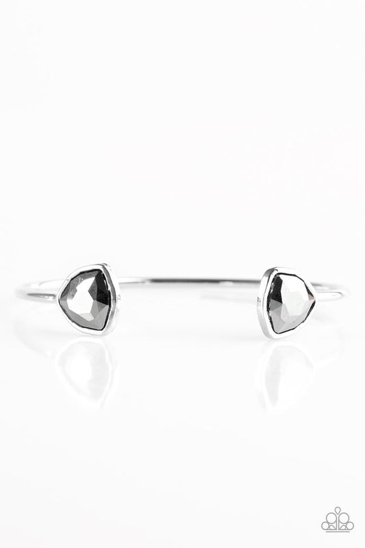 stunning-standout-silver-p9re-svxx-140xx