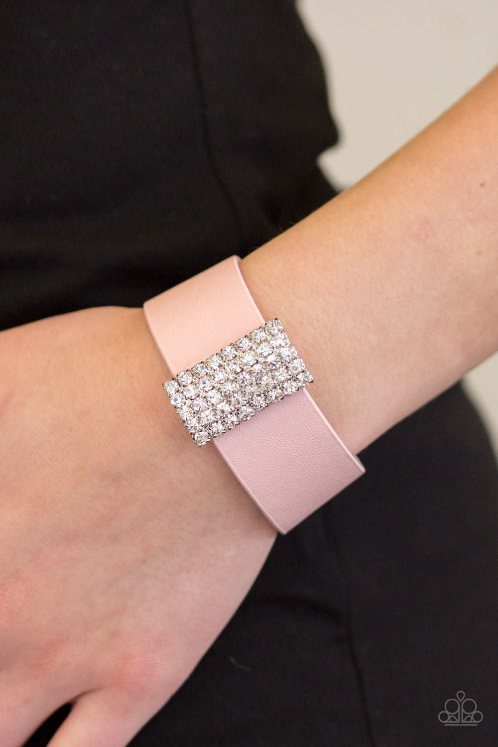 Paparazzi ♥ Walk The CATWALK - Pink ♥  Bracelet