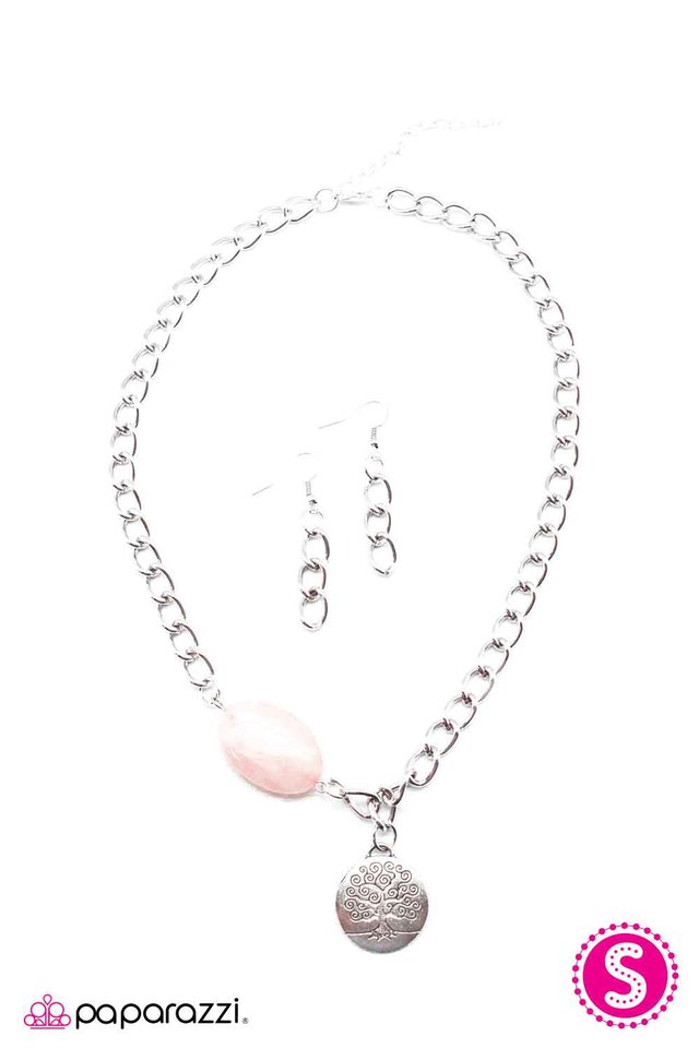 Paparazzi ♥ Rooted in Opulence - Pink ♥ Necklace