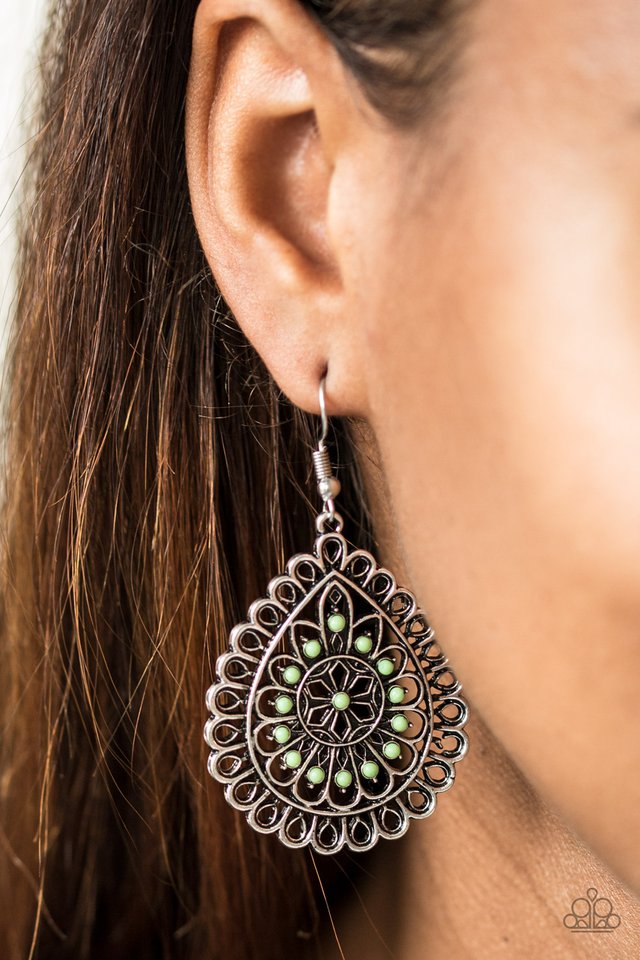 Paparazzi ♥ Sweet As Spring - Green ♥ Earrings