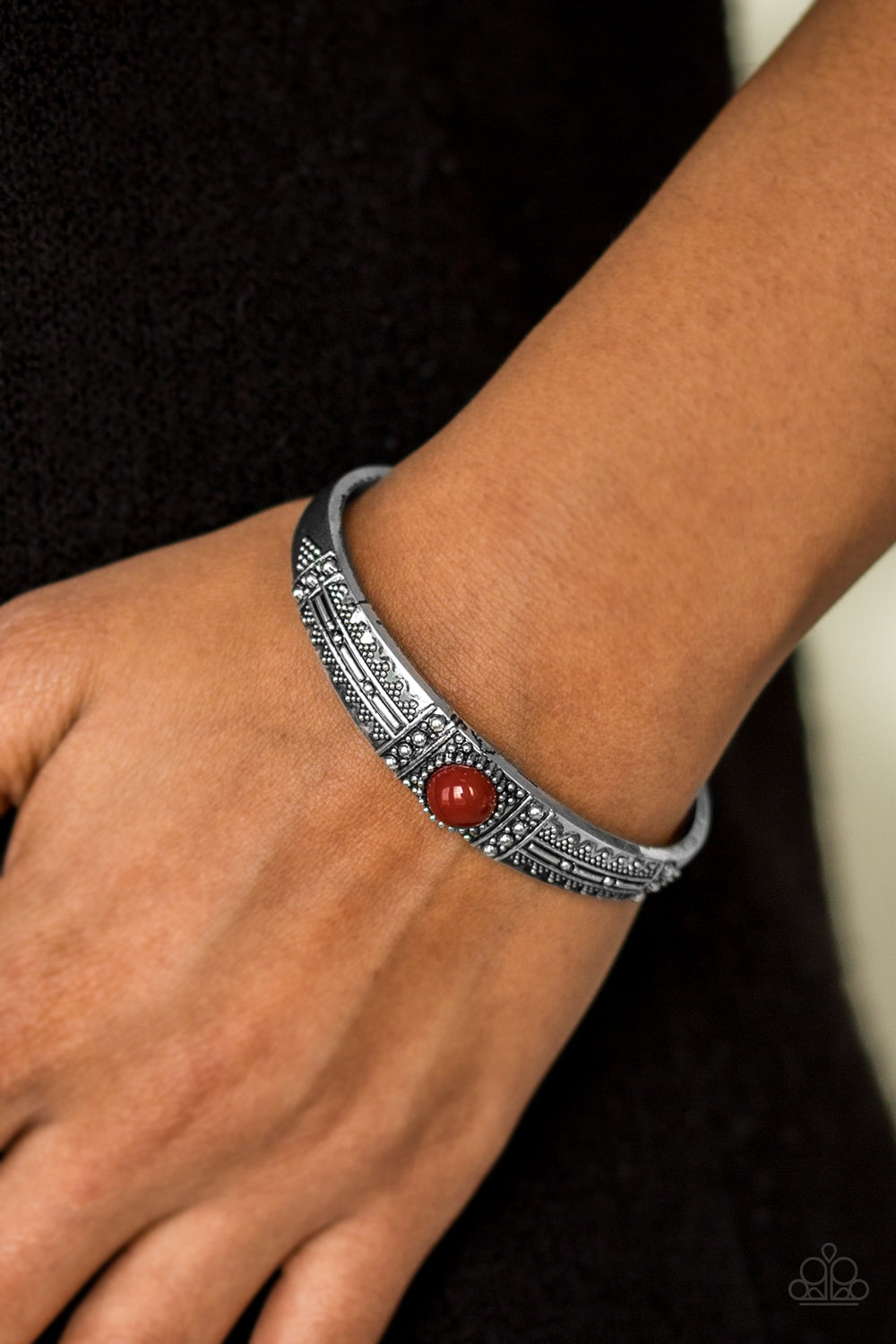 Paparazzi ♥ Singing Sahara - Brown ♥  Bracelet