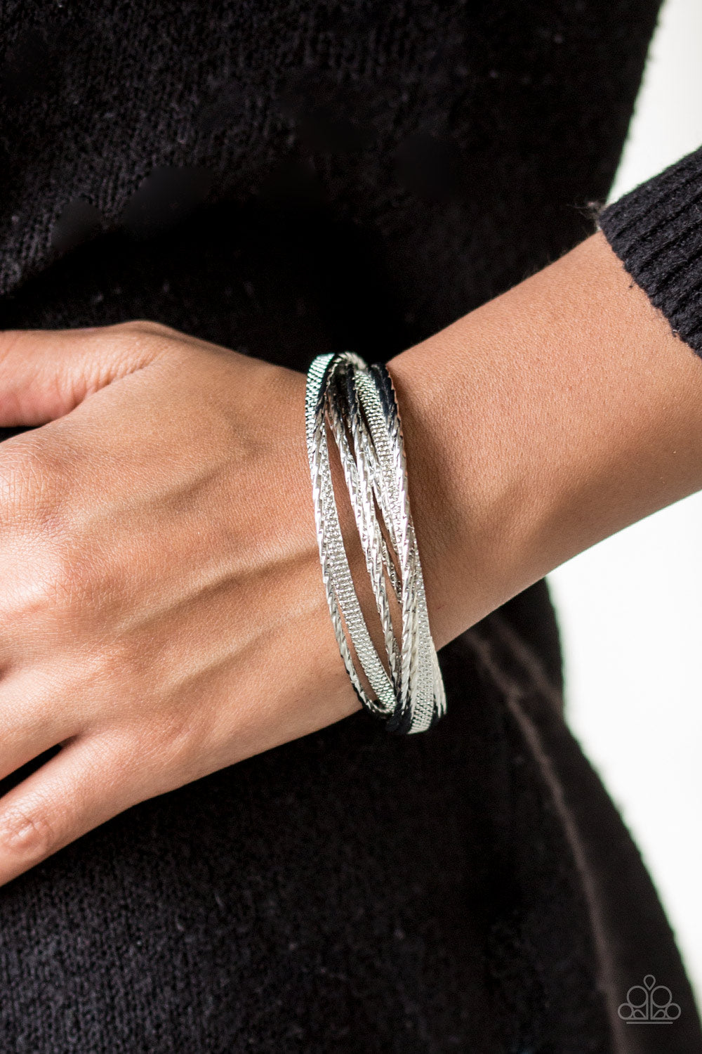 Paparazzi ♥ Metal Mogul - Silver ♥  Bracelet