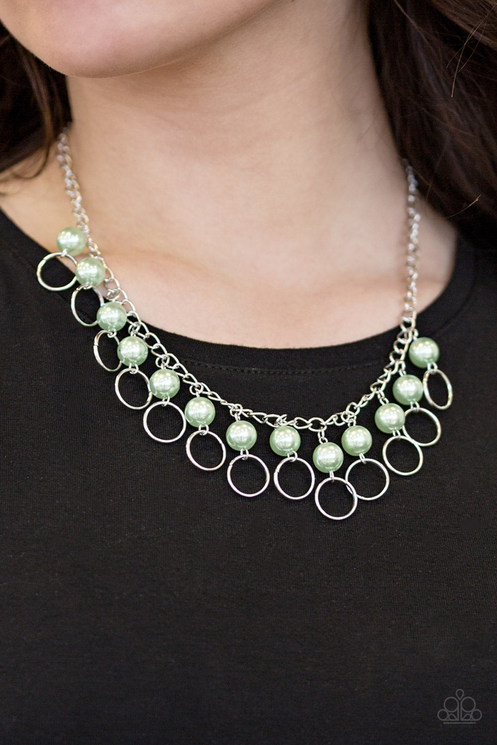 Paparazzi ♥ Run The Show - Green ♥  Necklace