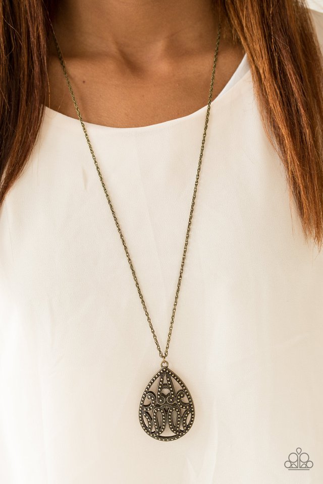 Paparazzi ♥ TEARDROP-Dead Gorgeous - Brass ♥ Necklace
