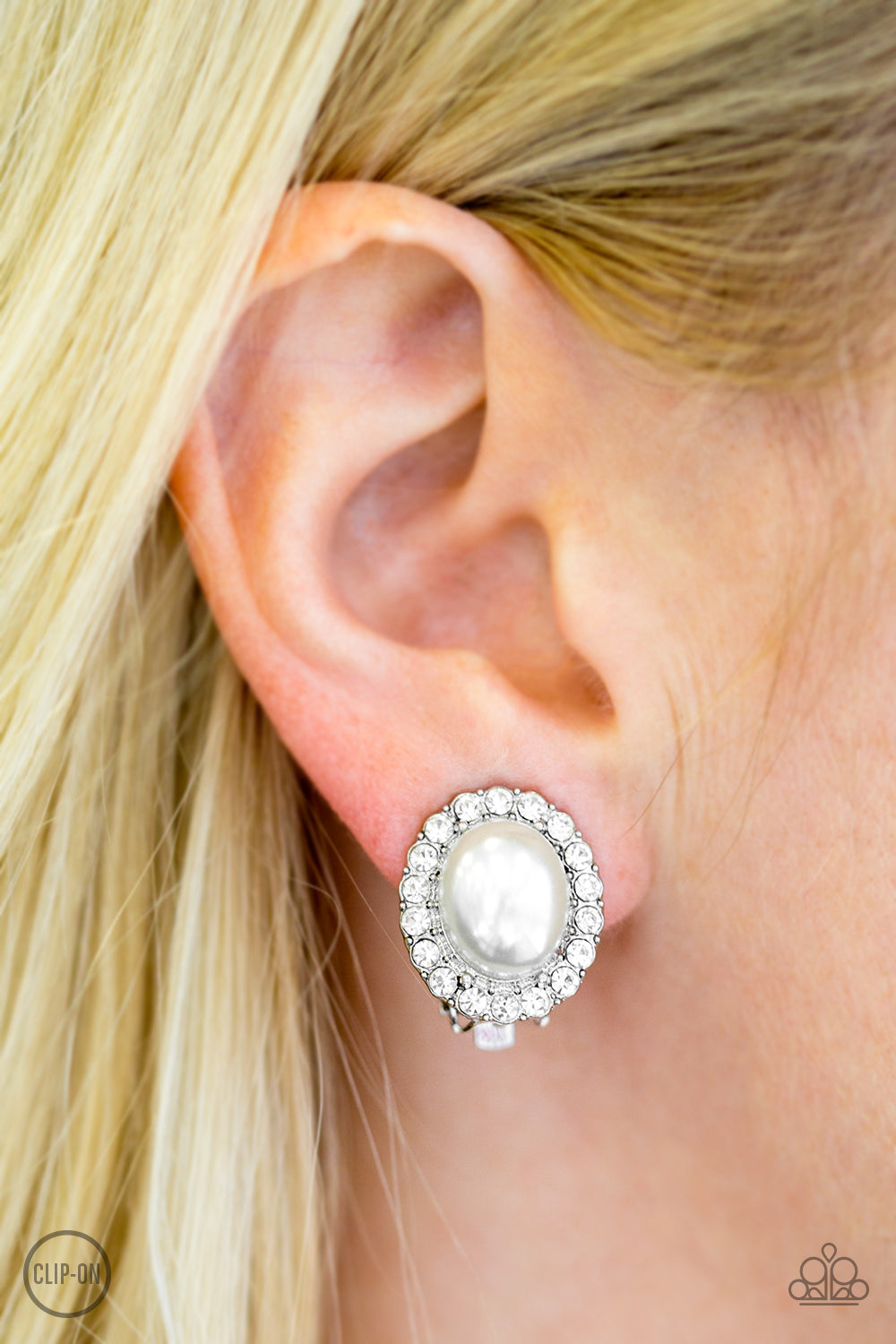 Paparazzi ♥ Romantically Regal - White Clip-On ♥  Clip-On